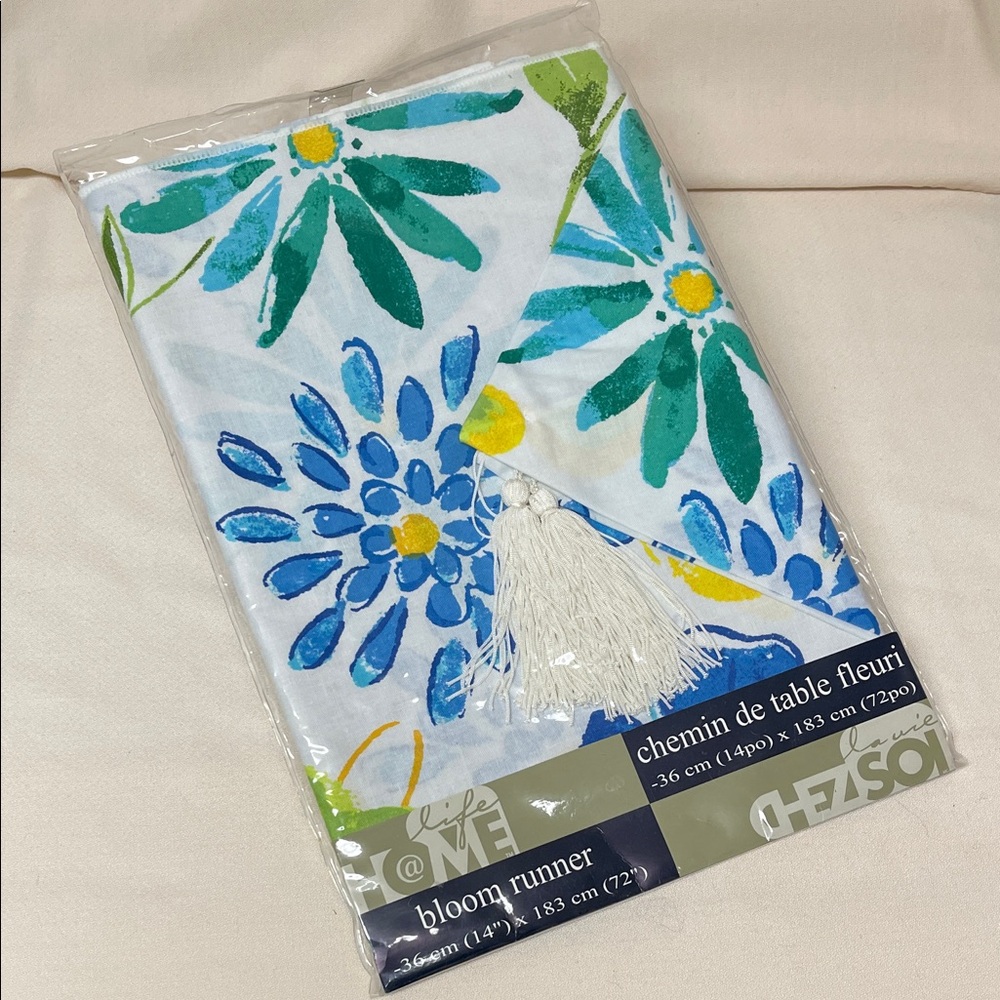 Life@Home Bloom Runner with Tassel